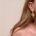 dream feathers gold earrings - Image 2